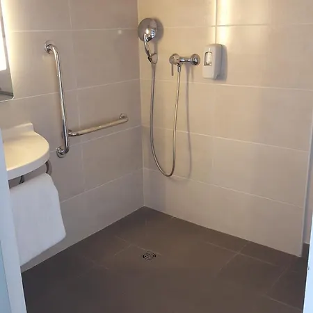 Bordeaux Est 3 Etoiles Hotel 3*