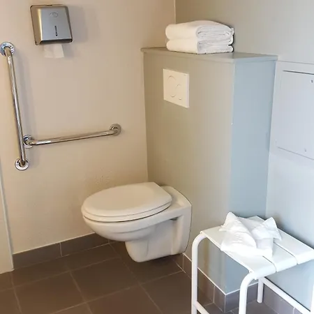 Bordeaux Est 3 Etoiles Hotel Tresses