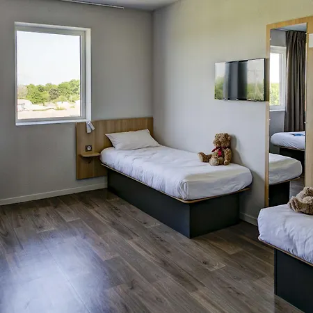 Hotel Bordeaux Est 3 Etoiles 3*