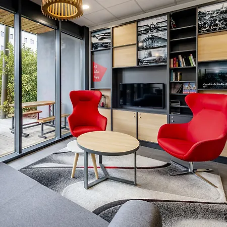 Bordeaux Est 3 Etoiles Hotel