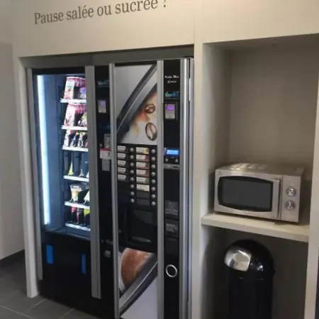 Bordeaux Est 3 Etoiles Hotel