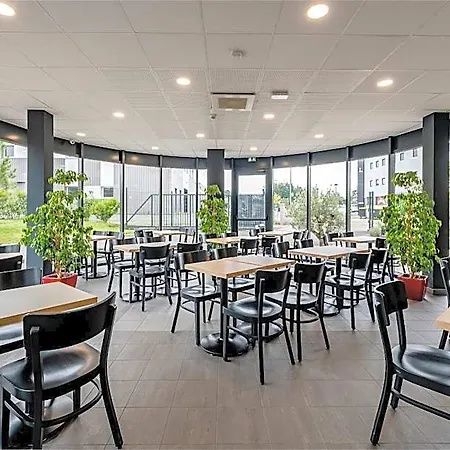 Hotel Bordeaux Est 3 Etoiles 3*
