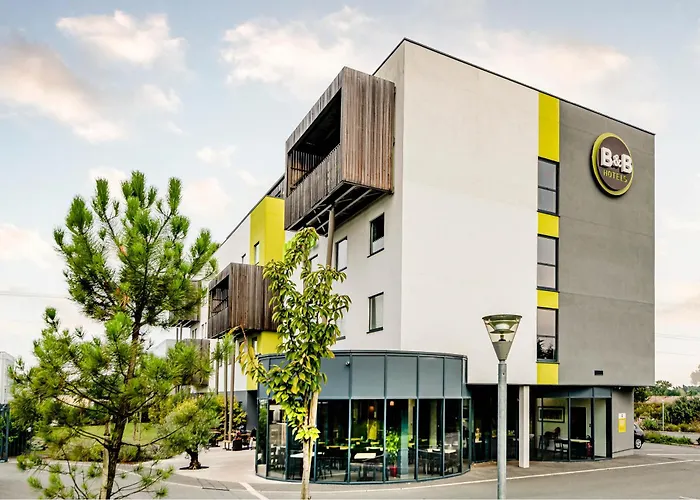 Bordeaux Est 3 Etoiles Hotel