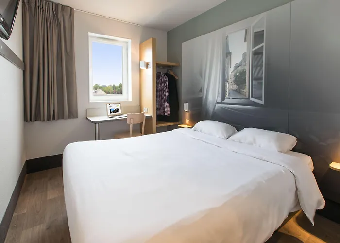 Bordeaux Est 3 étoiles Hotel 3*