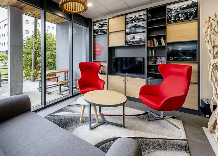 Bordeaux Est 3 Etoiles Hotel