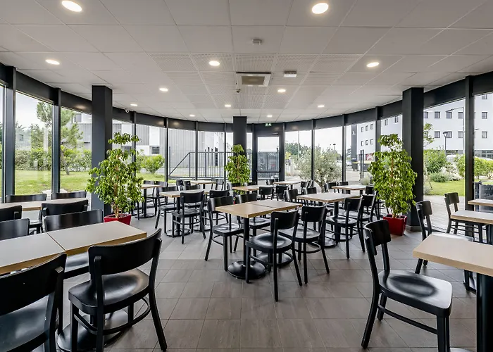 Hotel Bordeaux Est 3 Etoiles 3*